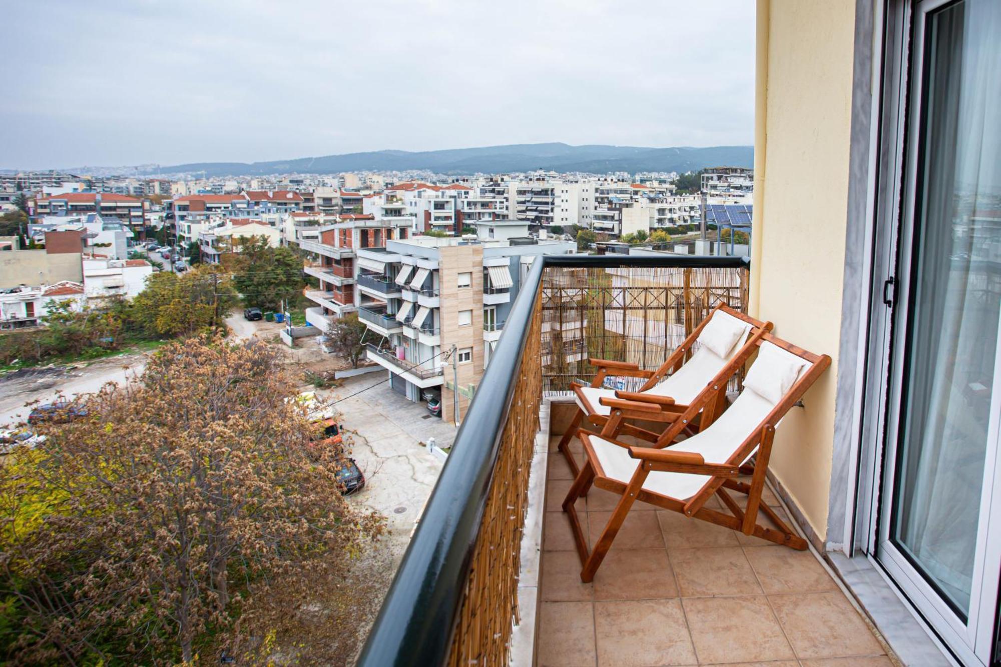 Celestial Garden-Thessaloniki'S Modern, Eclectic Penthouse With An Amazing View And Veranda エクステリア 写真